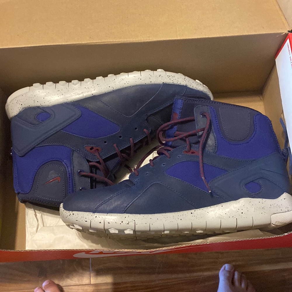 Nike KOTH MID. Size 11